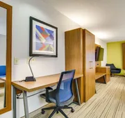 Holiday Inn Express Vincennes by IHG hotel detail image 5