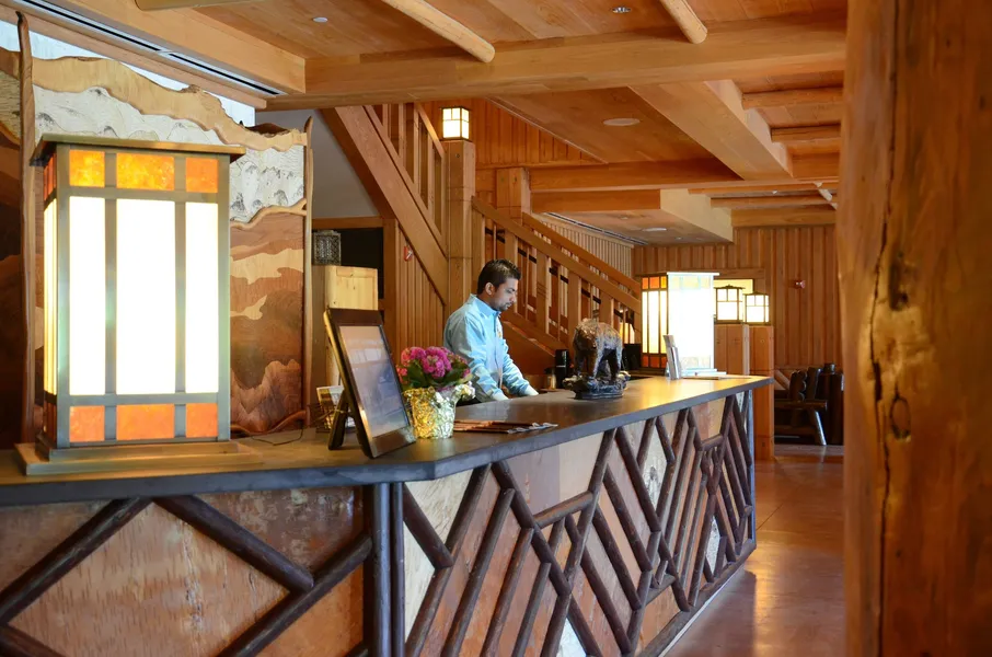 Overlook Lodge at Bear Mountain hotel detail image 2