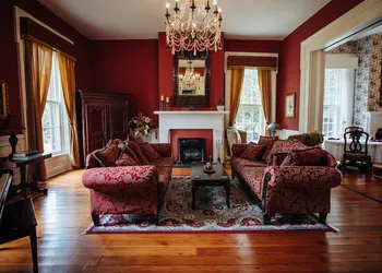1851 Historic Maple Hill Manor B&B hotel thumbnail 4