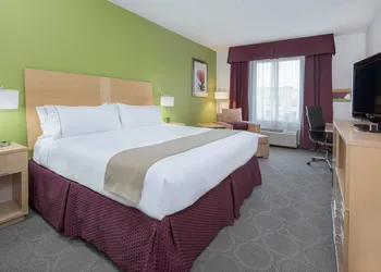 Holiday Inn Express Hotel & Suites Clute - Lake Jackson by IHG hotel thumbnail 7