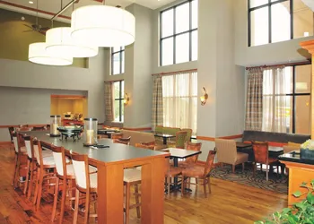 Hampton Inn Clinton hotel thumbnail 4