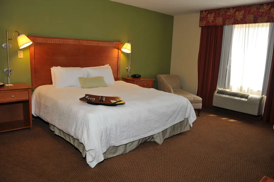 Hampton Inn Clinton hotel detail image 6