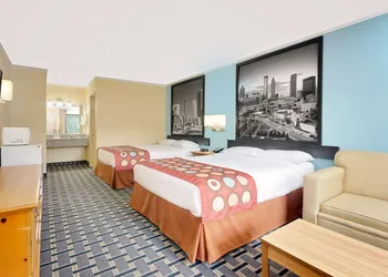 Super 8 by Wyndham Cartersville hotel thumbnail 6