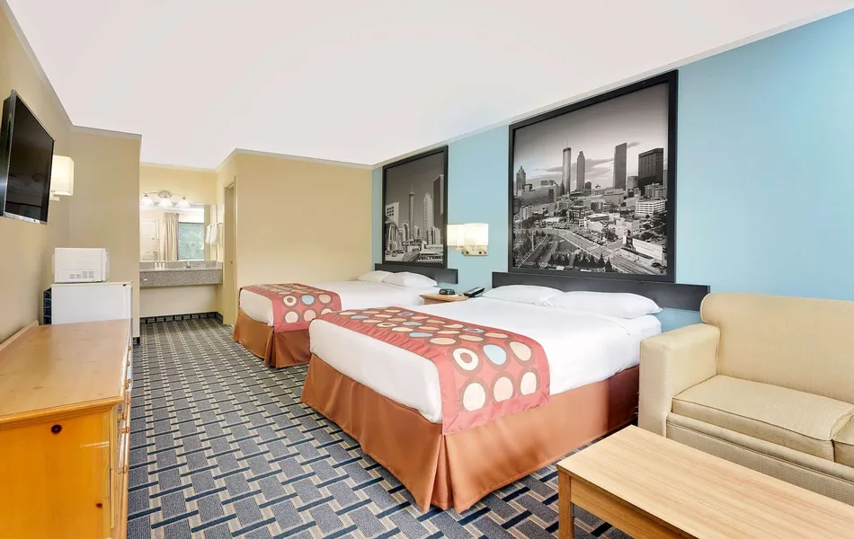 Super 8 by Wyndham Cartersville hotel detail image 6