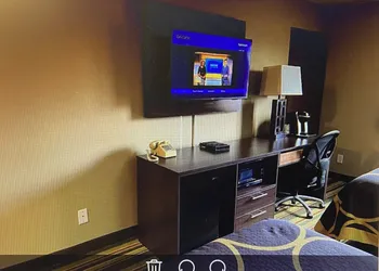 Super 8 by Wyndham Superior WI hotel thumbnail 3