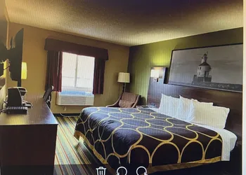 Super 8 by Wyndham Superior WI hotel thumbnail 4