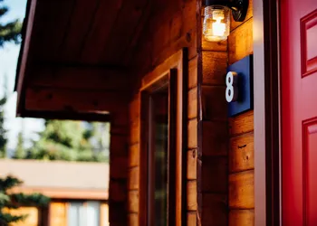 Denali Cabins hotel thumbnail 5