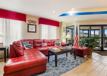 Hometown Inn hotel thumbnail 5