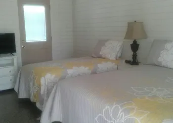 Astor Bridge Marina & Motel hotel thumbnail 3