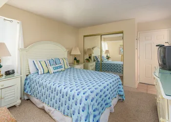 Hodnett Cooper's Beach Club hotel thumbnail 6