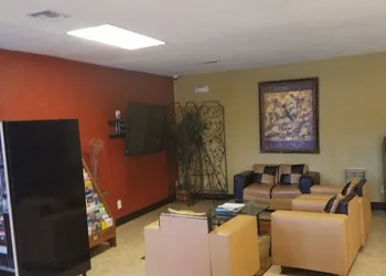 Budget Inn hotel thumbnail 2