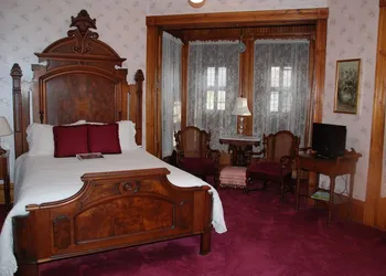 Squiers Manor B&B hotel thumbnail 3