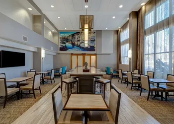 Hampton Inn & Suites Tulare hotel thumbnail 5