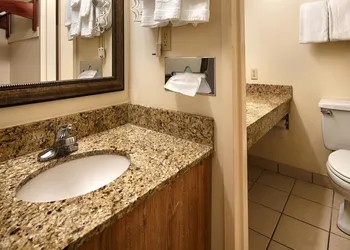 Best Western Crossroads Inn hotel thumbnail 8