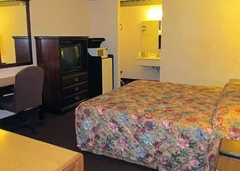 Eagle Inn Sumter hotel thumbnail 5