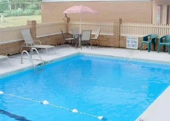 Eagle Inn Sumter hotel thumbnail 7