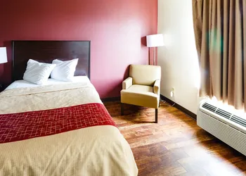 Red Roof Inn PLUS+ Danville, KY hotel thumbnail 7