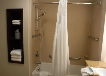 Holiday Inn Express West Jefferson by IHG hotel thumbnail 2