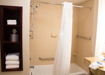 Holiday Inn Express West Jefferson by IHG hotel thumbnail 5