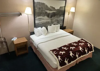 Glendive Lodge hotel thumbnail 7