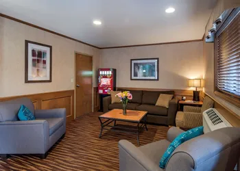 SureStay Plus Hotel By Best Western Salmon Arm hotel thumbnail 3