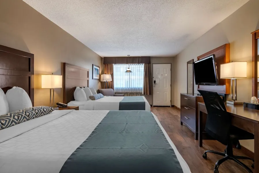 SureStay Plus Hotel By Best Western Salmon Arm hotel detail image 6
