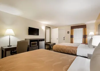 Quality Inn & Suites Greensboro near Lake Oconee hotel thumbnail 8