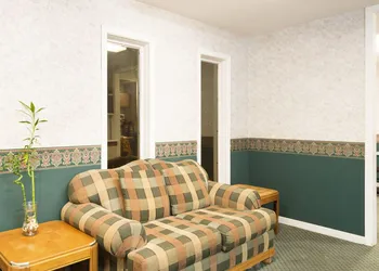 Super 8 by Wyndham Taylorville IL hotel thumbnail 3