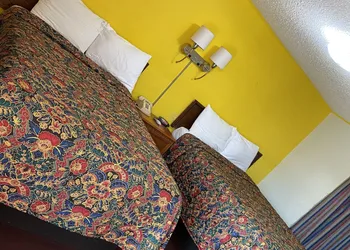 Madill Inn hotel thumbnail 5