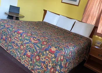 Madill Inn hotel thumbnail 6