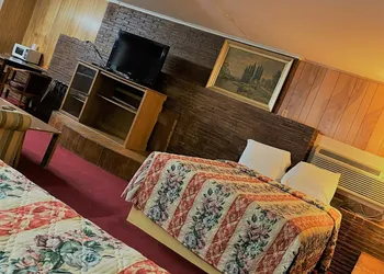 Madill Inn hotel thumbnail 7