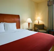 Holiday Inn Express Hotel & Suites Fairfield - North by IHG hotel detail image 4