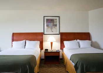 Holiday Inn Express Hotel & Suites Fairfield - North by IHG hotel thumbnail 8