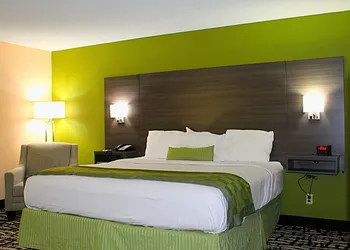 Baymont by Wyndham Springfield hotel thumbnail 5