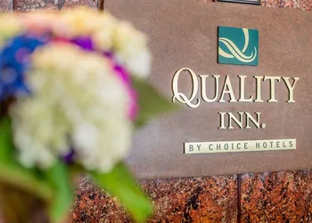 Quality Inn & Conference Center Brattleboro North hotel thumbnail 5