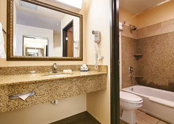 Best Western Territorial Inn & Suites hotel thumbnail 7
