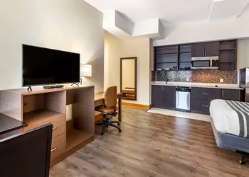 SureStay Plus Hotel by Best Western Kincardine hotel thumbnail 5