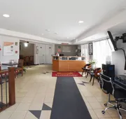 Econo Lodge Inn & Suites hotel detail image 4