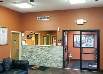 Super 8 by Wyndham Bellefontaine hotel thumbnail 5