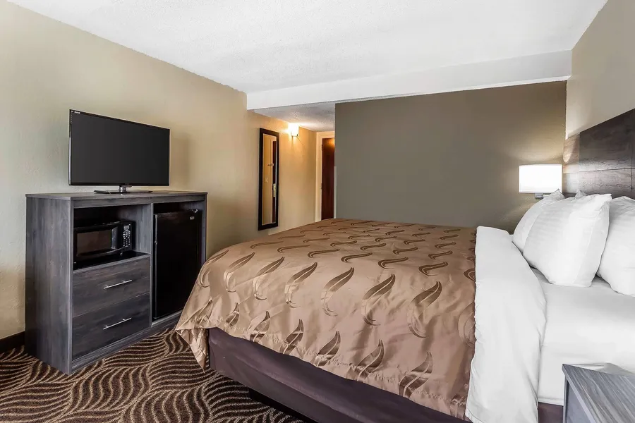 Quality Inn & Suites Salisbury South hotel detail image 6