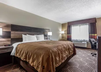 Quality Inn & Suites Salisbury South hotel thumbnail 5
