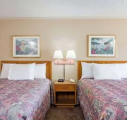 Travelodge by Wyndham Ridgeway Martinsville Area hotel detail image 4