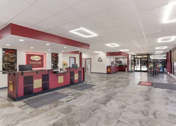 Econo Lodge Cave City hotel thumbnail 2