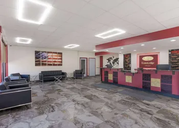 Econo Lodge Cave City hotel thumbnail 4