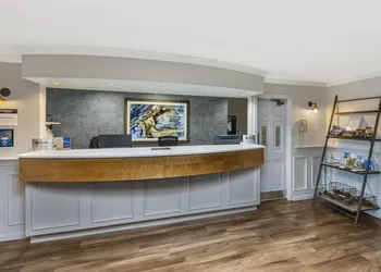 Best Western Pier Point Inn hotel thumbnail 2