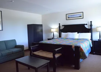 Knights Inn Quincy hotel thumbnail 6