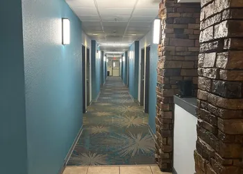 Days Inn by Wyndham Coffeyville hotel thumbnail 2