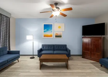 Days Inn by Wyndham Coffeyville hotel thumbnail 6