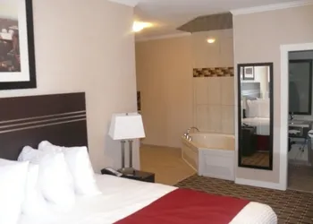 Super 8 by Wyndham Watrous hotel thumbnail 5