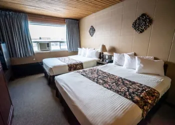 Vegreville Garden Inn hotel thumbnail 7